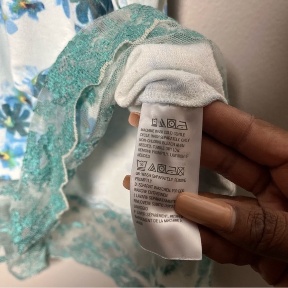 LOGO Lounge Women Tank Top 2X Blue Floral Art Sheer Mesh Lace Trim Stretch Green - Picture 5 of 12